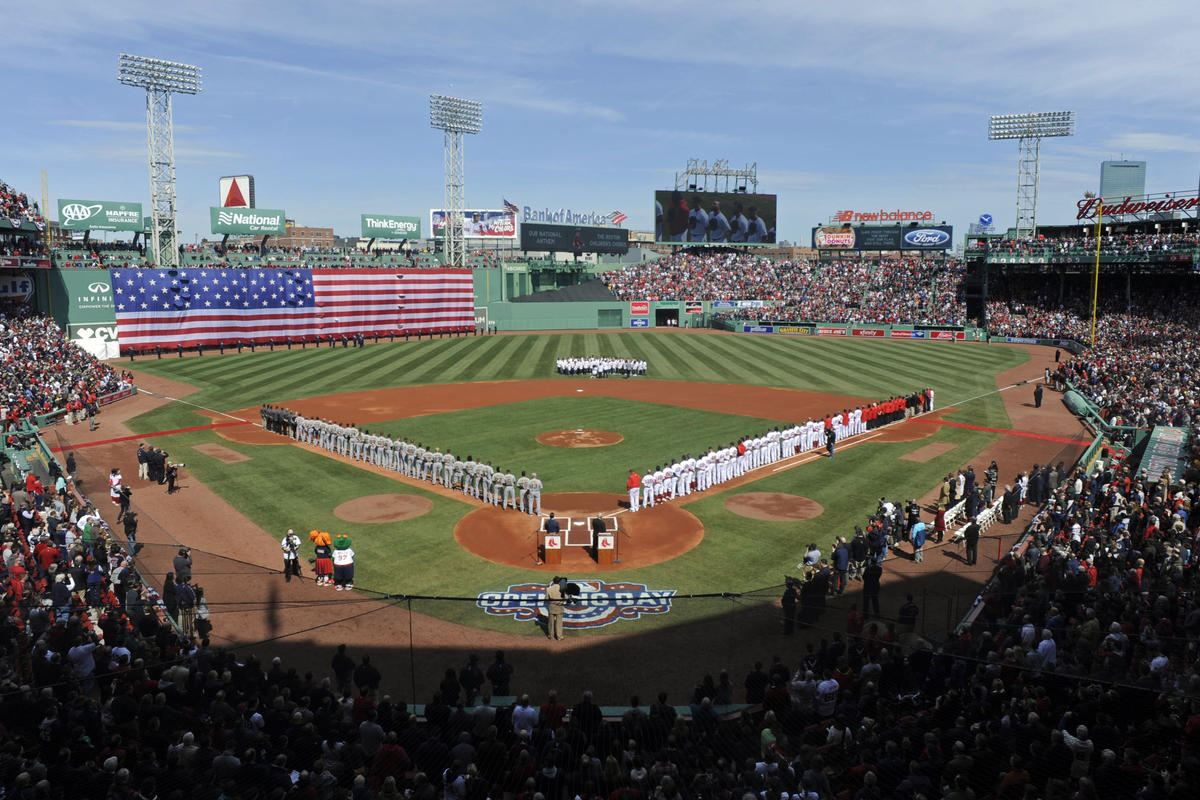 Opening day image before the start of the game.